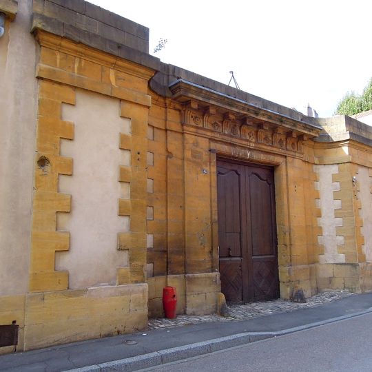 Immeuble, 42, rue Saint-Marcel