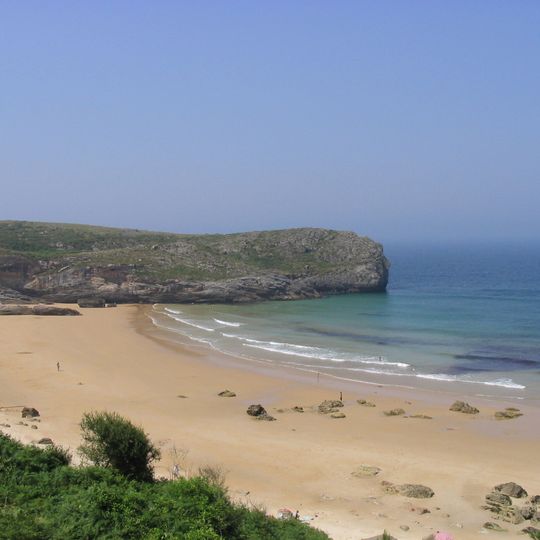 Playa de Ballota