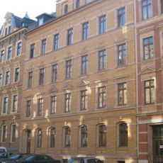 Mietshaus in geschlossener Bebauung Lohrstraße 5