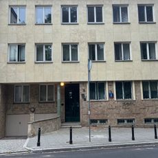 Ogród tylny przy kamienicy Jerzego Nechaya i Czesława Pukińskiego