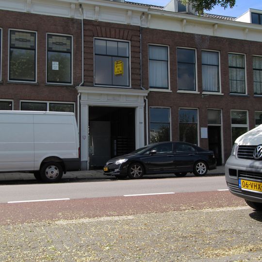 De Nederlanden: poortgebouw