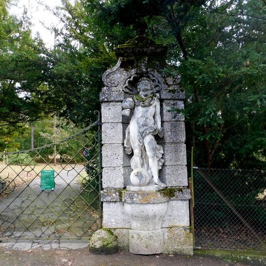 Socha Atlase na Konopišti