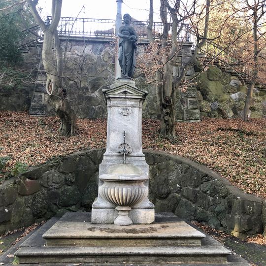 Brunnen Rieterplatz mit Quellnymphe