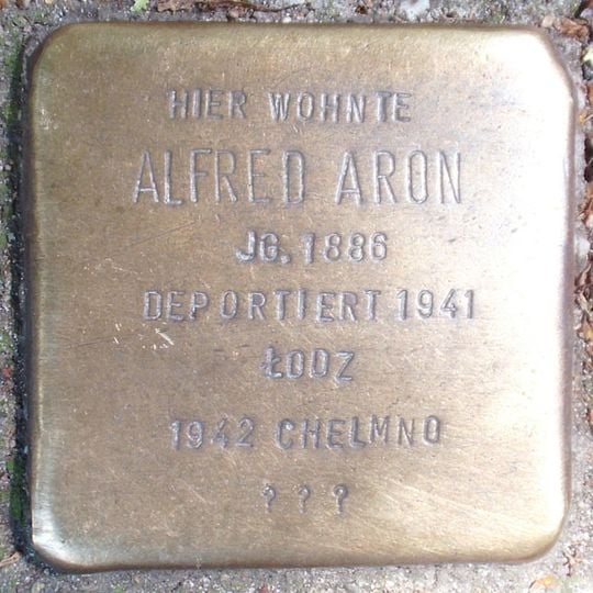 Stolperstein dedicated to Alfred Aron