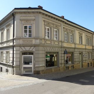 Maxstraße 1