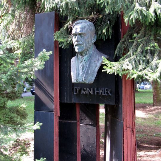 Pomník MUDr. Ivana Hálka