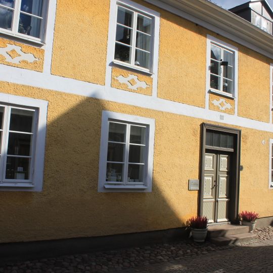 Brännerigården 6