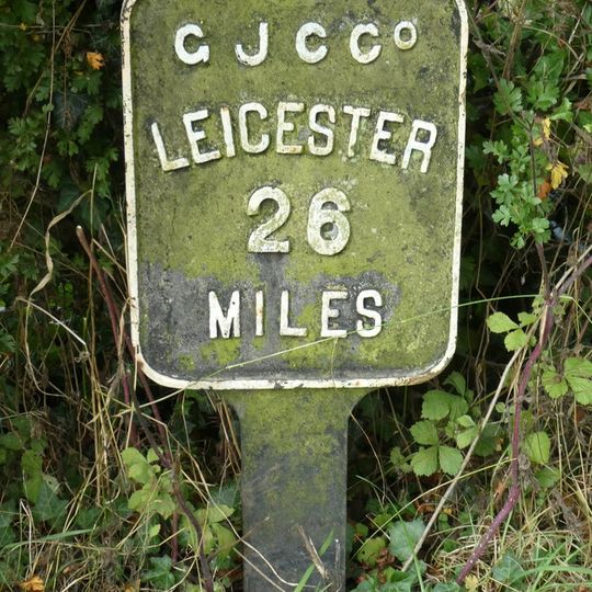 Milepost South West Of Bridge Number 41 At Sp 625821, Grand Union Canal Leicester Line