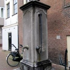 Pomp Tolstraat, Zaltbommel
