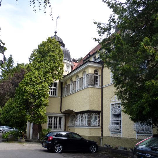 Herrenhaus