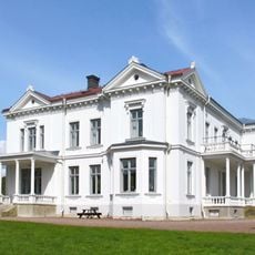 Jonsered Manor