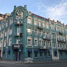 Прибутковий будинок на вулиці Жилянській 37/97