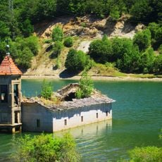 Submerged church of St. Nicholas (Mavrovo)