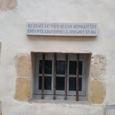 Commemorative plaque