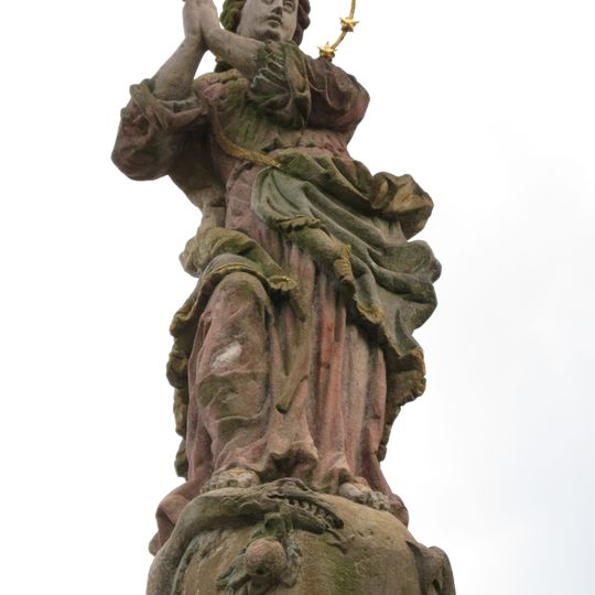 Sloup se sochou Panny Marie Immaculaty