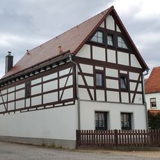 Wohnhaus eines Dreiseithofes Dorfstraße 27