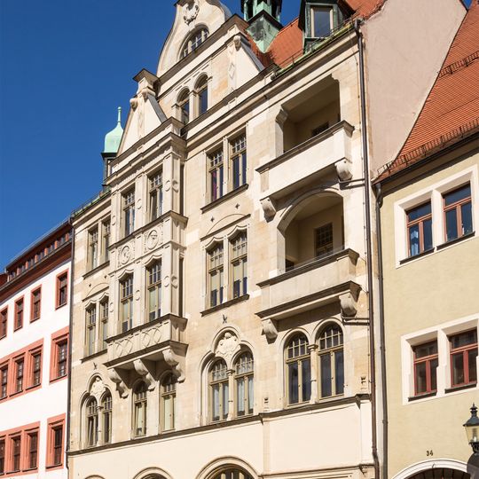 Wohn- und Geschäftshaus Petersstraße 36; 38