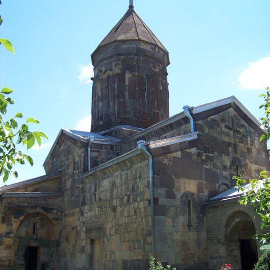 Რუისის ღვთისმშობლის ტაძარი, კოშკი-სამრეკლო, გალავანი