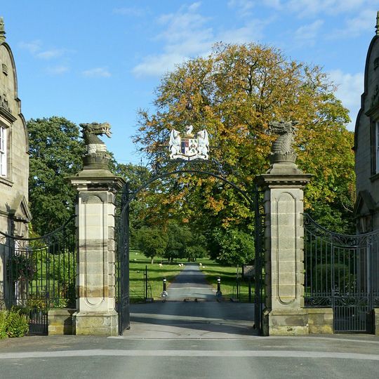Gate Piers, Gates And Side Screens At Stafford Lodge