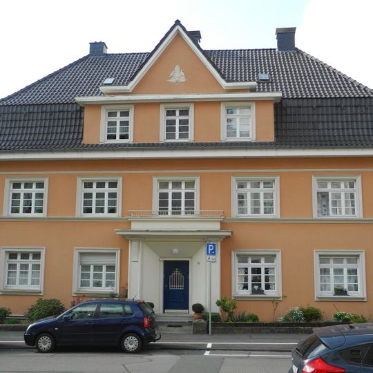 Hindenburgstraße 89