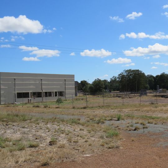 Round House with Turntable