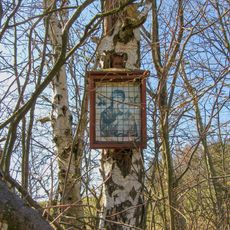 Obrázek Panny Marie u Zborova vedle polní cesty