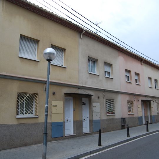 Habitatges al carrer Falguera, 32-38