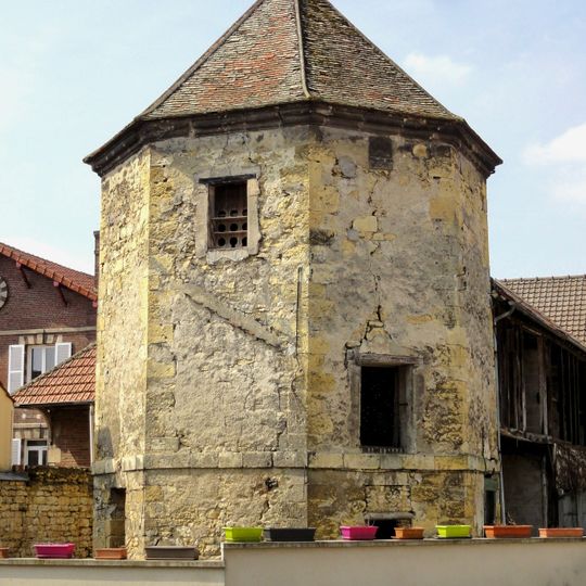 Pigeonnier, rue du général Koenig