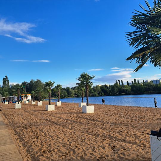 Plage du Lac Chanoine Kir