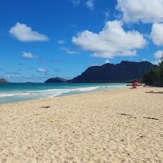 Bellows Field Beach Park