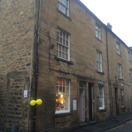 13,15 And 17, Sun Street