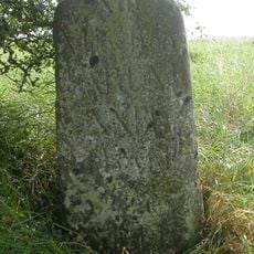 Milestone, Breach Hill; 230m S jcn Chitterne-Tilshead rd 7m E current track