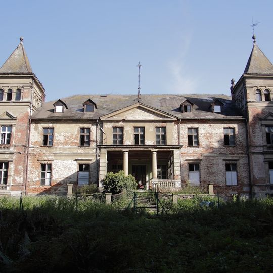 Palace complex in Czerwięcice