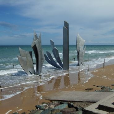 Campi di battaglia storici: visite dei siti militari e testimonianze dei conflitti