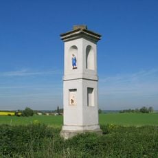 Podstavec sochy Panny Marie Immaculaty u Tuchoměřic