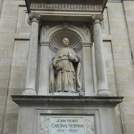 Statue of John Henry Newman
