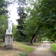 Statue