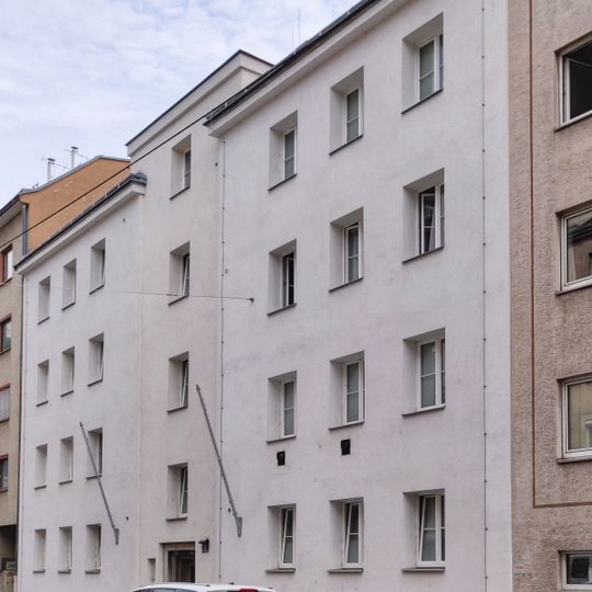 Gemeindebau Dominikanergasse 5