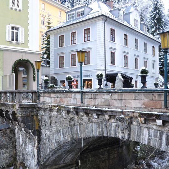 Straßenbrücke, Wasserfallbrücke