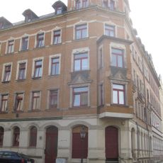 Mietshaus in geschlossener Bebauung in Ecklage Ludwig-Kirsch-Straße 18