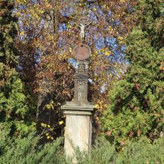 Kříž na západním okraji Litovan