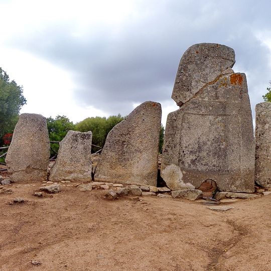 Tomba di giganti Li Lolghi