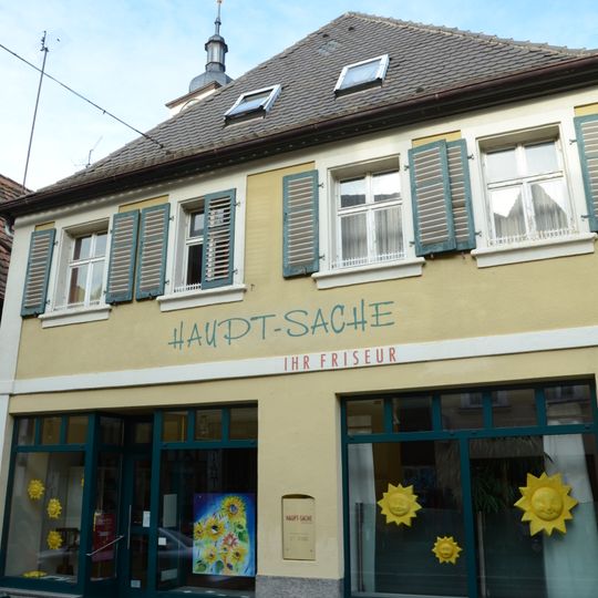 Würzburger Straße 18