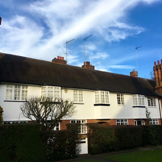 55-61, Temple Fortune Hill