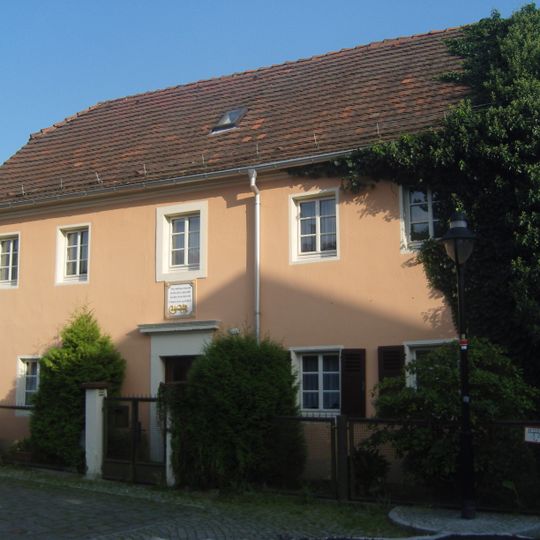 Friedrich-Wieck-Straße 21