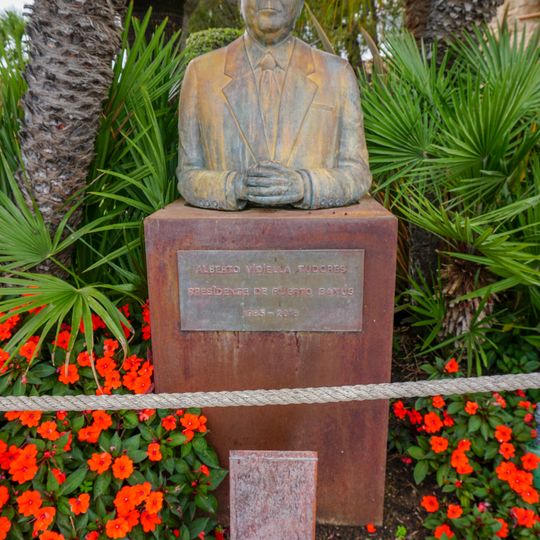 Busto de Alberto Vidiella Tudores