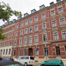 Mietshaus in geschlossener Bebauung Arndtstraße 10