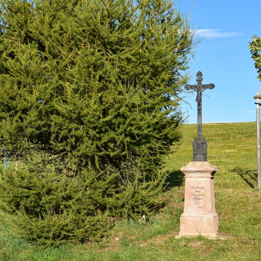 Kříž na rozcestí v Zákoutí