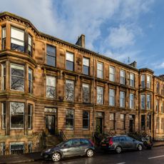 146, 148, 150 Queen's Drive