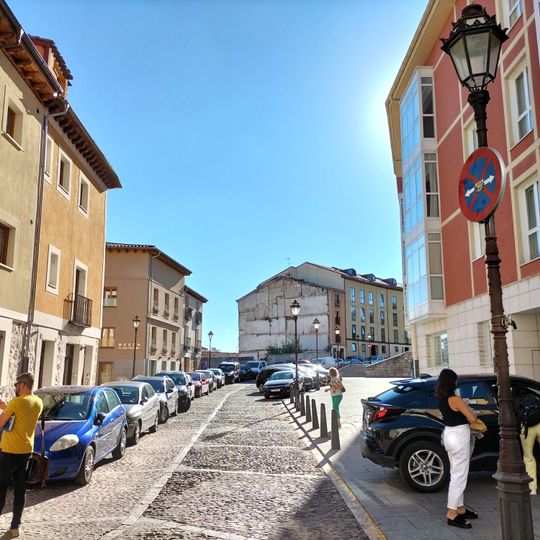 Calle Fernán González